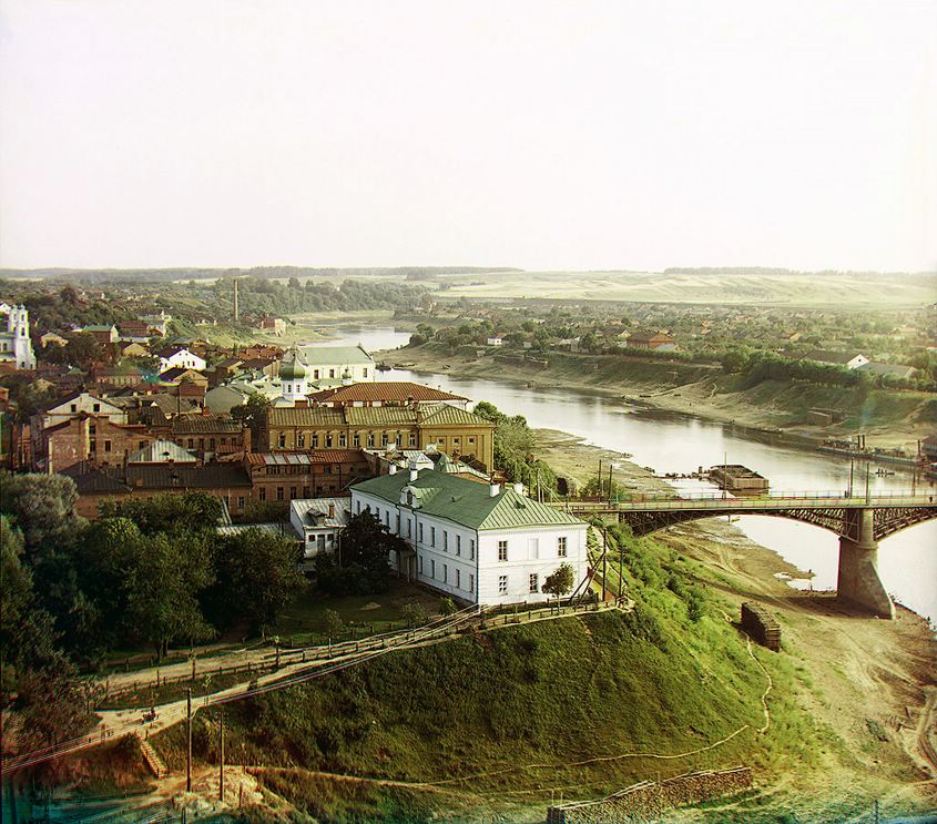 10426v.jpg